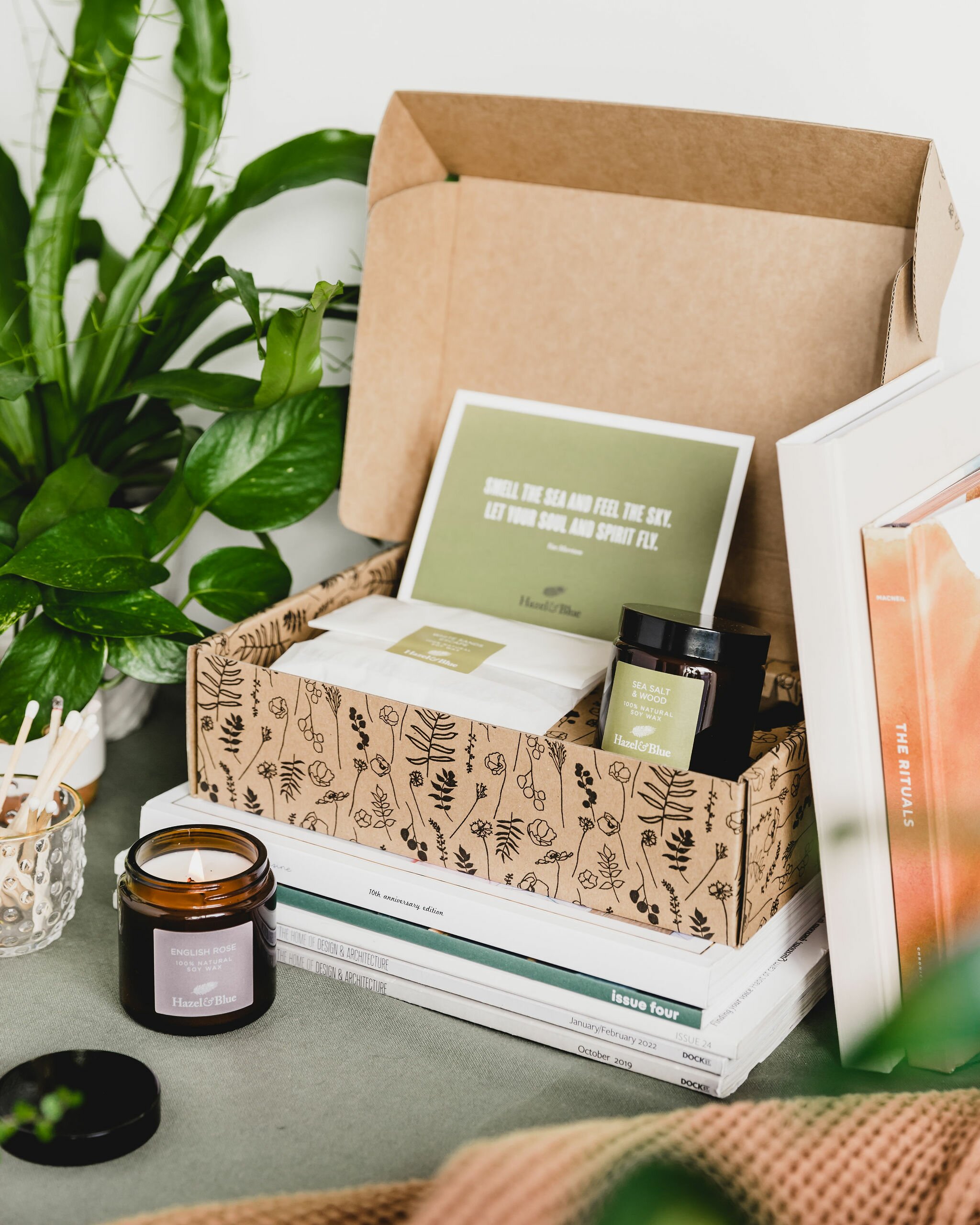 202201HAZELANDBLUE-0613 summer scented soy candle gift set hand poured soy wax